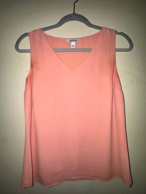 Nine West Peach V-Neck Sleeveless Camisole